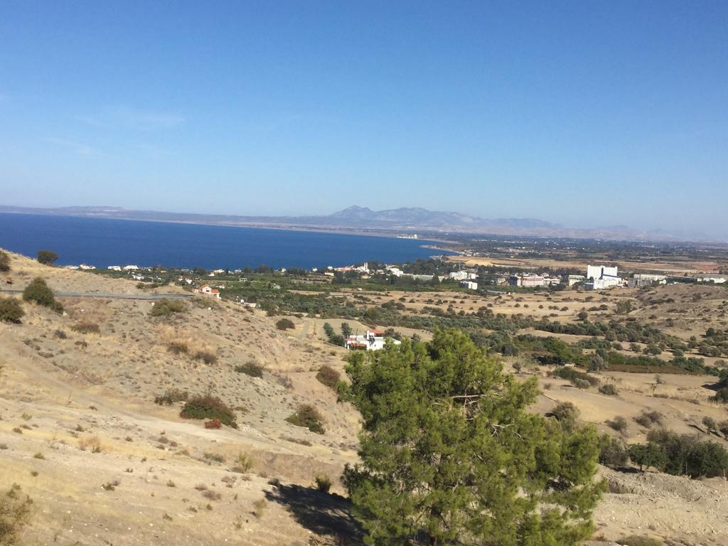 Aphrodite Beachfront Apartment Ghaziveran Exterior photo