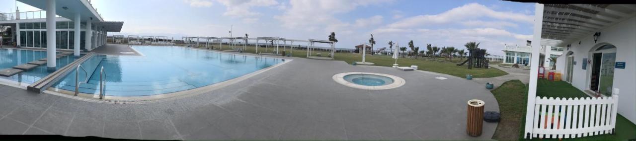 Aphrodite Beachfront Apartment Ghaziveran Exterior photo